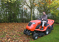 Ariens Countax f�ny�r� traktor bal